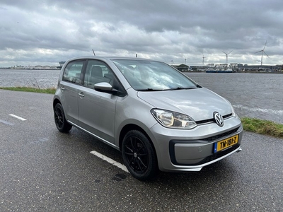 Volkswagen Up! 1.0 BMT move up!