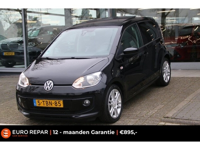 Volkswagen Up! 1.0 groove up! PANO-DAK NAVI NL-AUTO NAP!