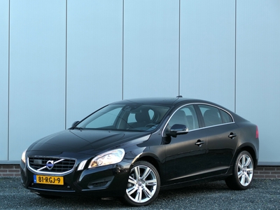 VOLVO S60 2.0T Momentum Navigatie / Trekhaak / Adaptive Cruise control