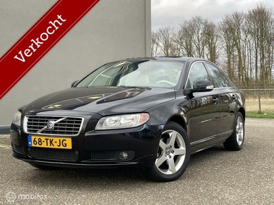 Volvo S80 2.5 T Momentum / Leer / Schuifdak /Stoelverwarming