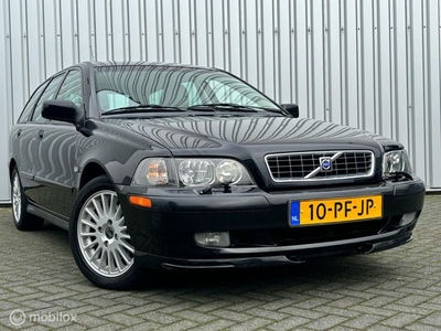 Volvo V40 1.8 Europa Nordic leder Trekhaak Youngtimer