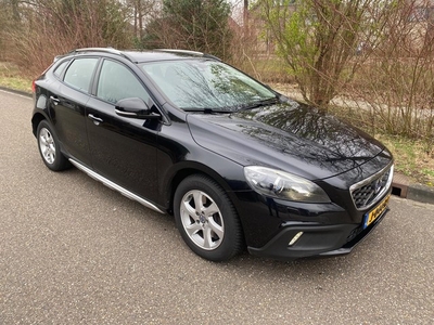 Volvo V40 Cross Country 2.0 D3 Summum aut