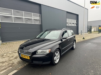 Volvo V50 2.4i Kinetic LEEST TEKST