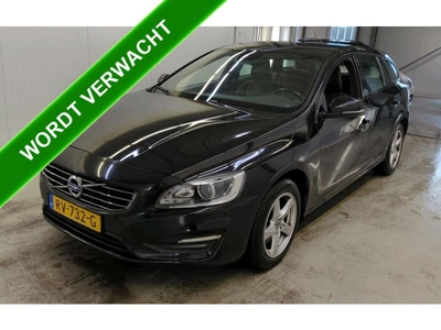 Volvo V60 2.0 D2 120PK Automaat Polar+ Dynamic Trekhaak / Leder / Stoelverw./ Airco-ecc./ Lmv./ Navigatie /