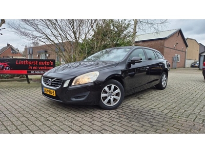 Volvo V60 2.0 D3 Kinetic NAVI-BLISS-CLIMA-BJ 2011