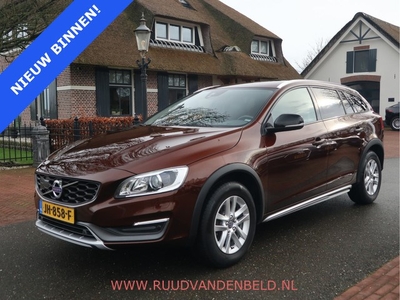 Volvo V60 Cross Country D3 SUMMUM