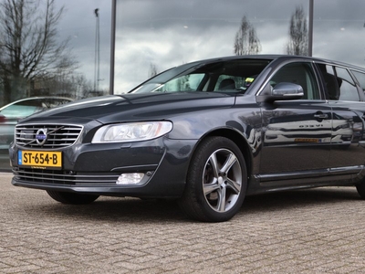 Volvo V70 2.0 D4 CLASSIC ED. | LEDER | XENON | ADAPTIVE CRUISE | TREKHAAK | NAVI |