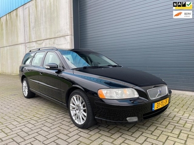 Volvo V70 2.0T Edition Sport NAVI LEDER PDC 2006