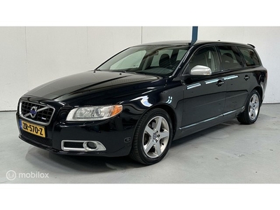 Volvo V70 2.5T R-Design AUTOMAAT / LEER / XENON