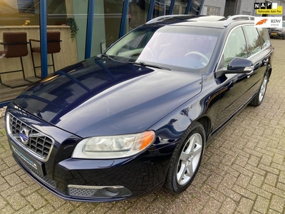 Volvo V70 3.2 Summum Automaat NAVI / LEER / SUNROOF