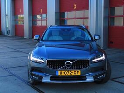 Volvo V90 CROSS COUNTRY 2.0 T5 FULL OPTIONS IN NIEUWSTAAT!!