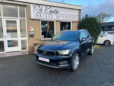 Volvo XC40 1.5 T2 Momentum Automaat / Camera / Navigatie