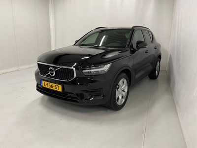 VOLVO XC40 1.5 T2 Momentum Core Navi LED 18inch Stuur-stoel-voorrutiverwarming Privacyglas