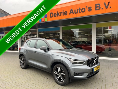 VOLVO XC40 2.0 T4 R-Design 191PK Automaat / Navigatie / Adap-cruise / Alcantara-leder / Privacy-glass Tweede Paasdag open van 10:00 tot 14:00