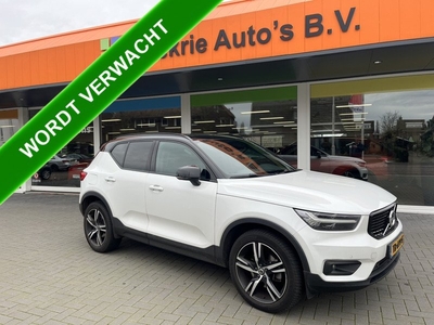 Volvo XC40 2.0 T4 R-Design 191PK Automaat / Panoramadak / Adap-cruise / Alcantara-Leder / Navigatie / Stuurverwarming /