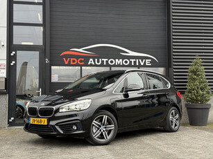 BMW 2-Serie Active Tourer 225xe Sportline | Comfort Access | Parkeersensoren | LED | Navigatie | Dealer Onderhouden