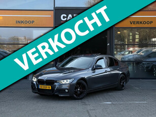 BMW 3-serie 320i High Executive DAKJE/H&K/LEDER/CAMERA/VOL OPTIE/APK 30-11-2025