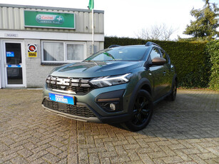 Dacia Sandero Stepway 1.0 TCe 100 ECO-G Up&Go - Cruise Control - Navigatie - AppleCarPlay/Android Auto - Park.Camera - Park.sens - Dodehoek detectie - Dealer Onderhouden - Orig.NL + NAP - Full LED koplampen - Climate Control - BTW AUTO