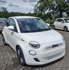 Fiat 500 E-42KW- Camera-Lane assist-Carplay -meer.