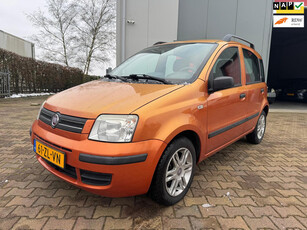 Fiat Panda 1.2 Young ( AIRCO + CENTRALE VERGRENGDELING )