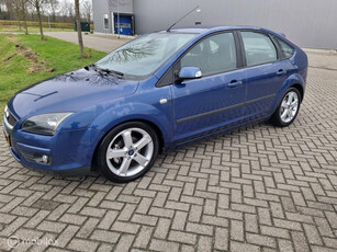 Ford Focus 1.6-16V