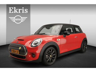 Mini 3-deurs Cooper SE Navigatie / Sportstoelen / Camera / PDC / Climate / Cruise / LED / Alu wielen 17 inch