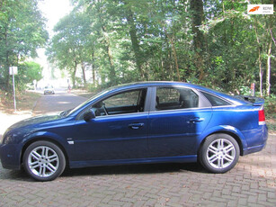 Opel Vectra GTS 2.2-16V Elegance