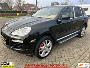 Porsche Cayenne 4.8 Turbo FACELIFT Yougtimer