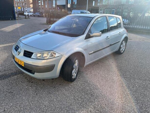 Renault Mégane 1.4-16V Dynamique Luxe! Airco! Trekhaak!