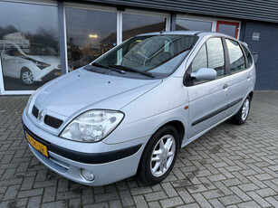 Renault Scenic 1.8-16V RXT