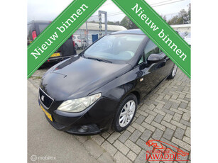 Seat Ibiza 1.6 Stylance, Treekhaak, Airco, 5 deuren, NW APK