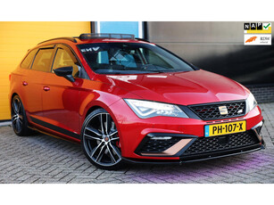 Seat Leon ST 2.0 TSI CUPRA 300 / Aut / NAP / Acc / F1 / Open Panoramadak / Camera / Sfeerverlichting / Led / Pdc / Allu Velgen