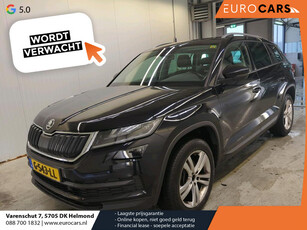 Skoda Kodiaq 1.5 TSI Limited Business Edition 7p. Airco|ECC Leder Alcantara Trekhaak Navigatie Adaptive Crusie Control 7-Persoons Elektrische achterklep Privacy Glass Full LED