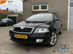 Skoda Octavia Combi 2.0 FSI Business stoel verw Trekhaak 150PK