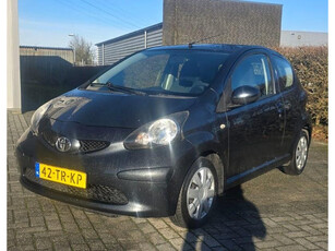 Toyota Aygo 1.0-12V +