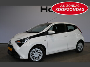 Toyota Aygo 1.0 VVT-i x-play limited Airco Cruise control 1e Eigenaar Apple carplay Camera Inruil mogelijk