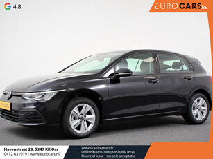 Volkswagen Golf 1.5 TSI 130pk Life | Navigatie | Climate Control | Cruise control adaptief | Parkeer sensoren | Trekhaak | Stoelverwarming | DAB | Led | Lichtmetalen Velgen