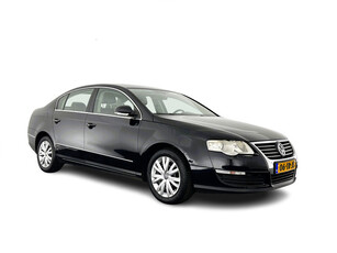 Volkswagen Passat 2.0 FSI Highline Aut. *NAVI-FULLMAP | LEATHER-ALCANTARA | SPORT-SEATS | ECC | HEATED-SEATS | PDC | CRUISE*