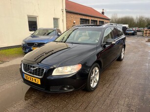 Volvo V 70 2.5 T Summum Automaat Schuifdak Stoelverwarming