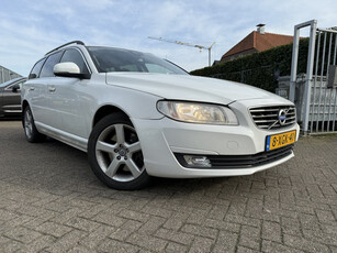 Volvo V70 2.4 D5 215PK AUTOMAAT LEER/CLIMATE/LMV