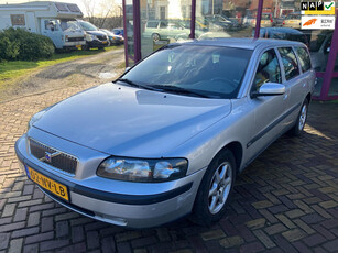 Volvo V70 2.4