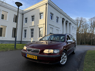 Volvo V70 2.4 SLECHTS 9.000 KM/JR GEREDEN !