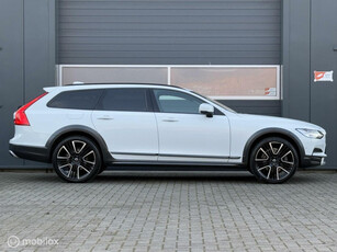 Volvo V90 Cross Country 2.0 D4 Geartronic-8 /Pilot Assist/Aut.inparkeren/Trekhaak/Adap CC/Winterline/21inch/Dealer onderhouden.