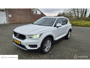 Volvo XC40 1.5 T5 Twin Engine Momentum, winterbanden