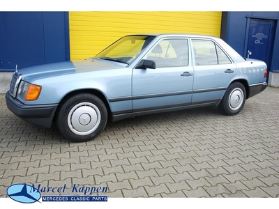 Mercedes-Benz 200-500 (W124) 230 E