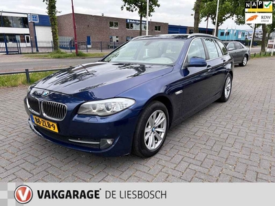 BMW 5 Serie Touring 528xi High Executive,Automaat,Leder,Navigatie