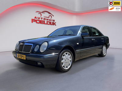 Mercedes-Benz E-klasse 230 Elegance AUTOMAAT AIRCO CRUISE TREKHAAK YOUNGTIMER