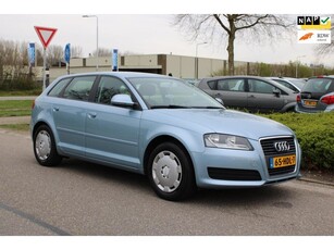 Audi A3 Sportback 1.6 ATTRACTION PRO LINE/CLIMA