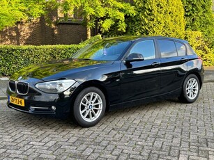 BMW 1-serie 116i Business 2012 Cruise control! I-drive!