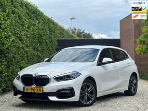 BMW 1-serie 118i AUTOMAAT EXECUTIVE EDITION, 28000 KM, VELE